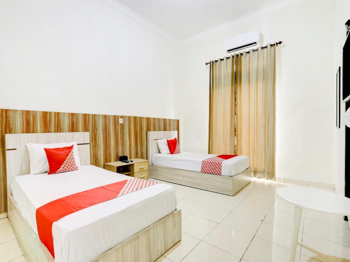 Oyo 3870 Homestay Arya Самаринда Екстериор снимка