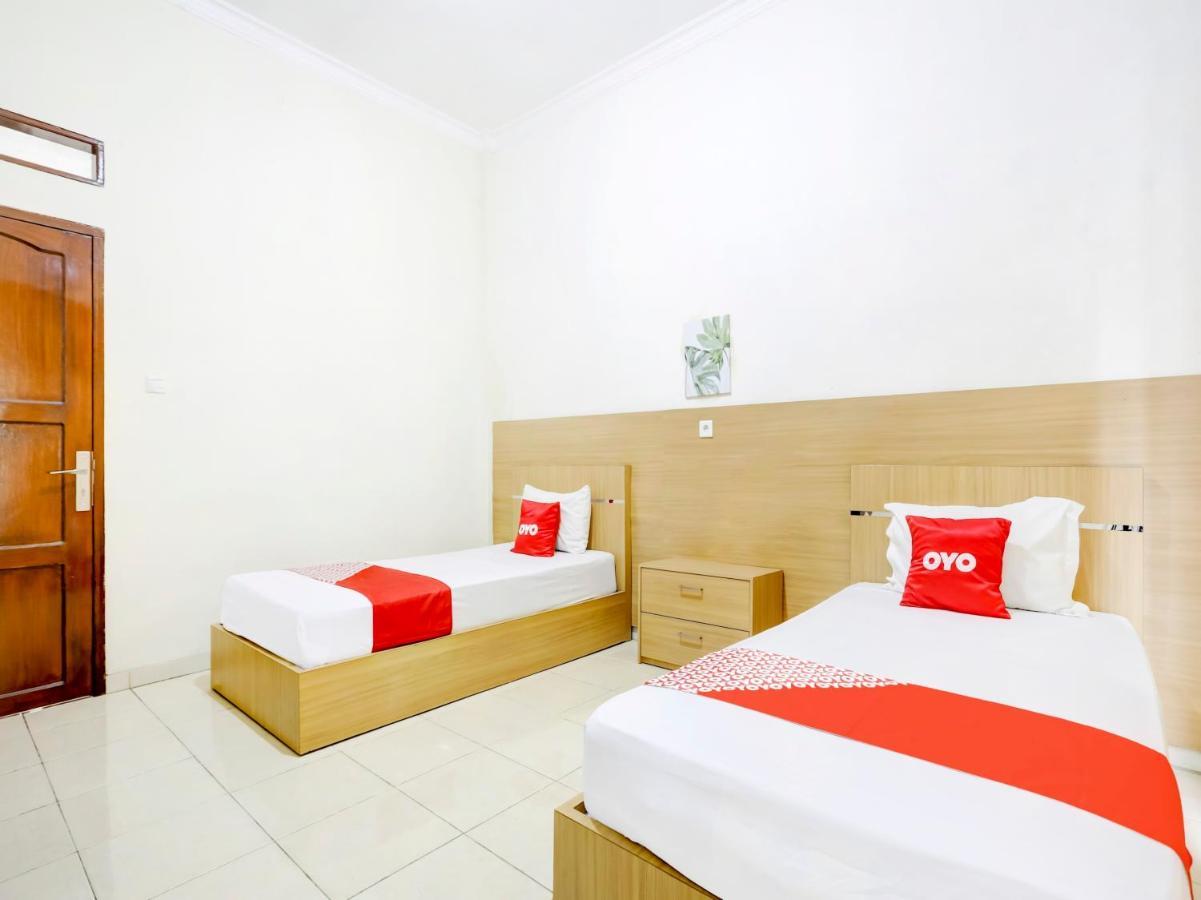 Oyo 3870 Homestay Arya Самаринда Екстериор снимка