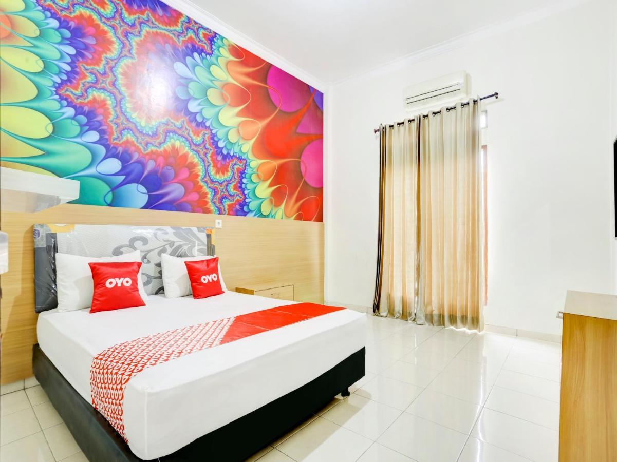 Oyo 3870 Homestay Arya Самаринда Екстериор снимка